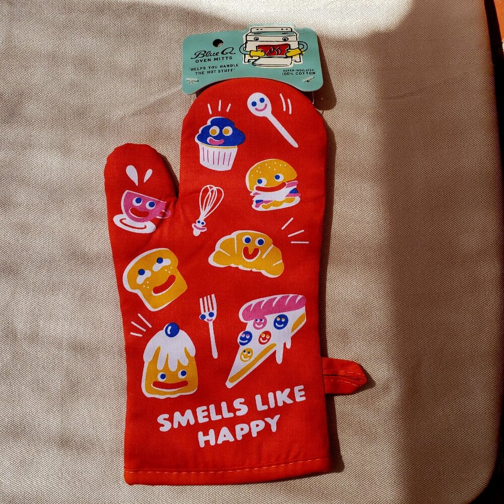 BNWT BLUEQ I BSmells Like Happy Oven Mitt (OS)
